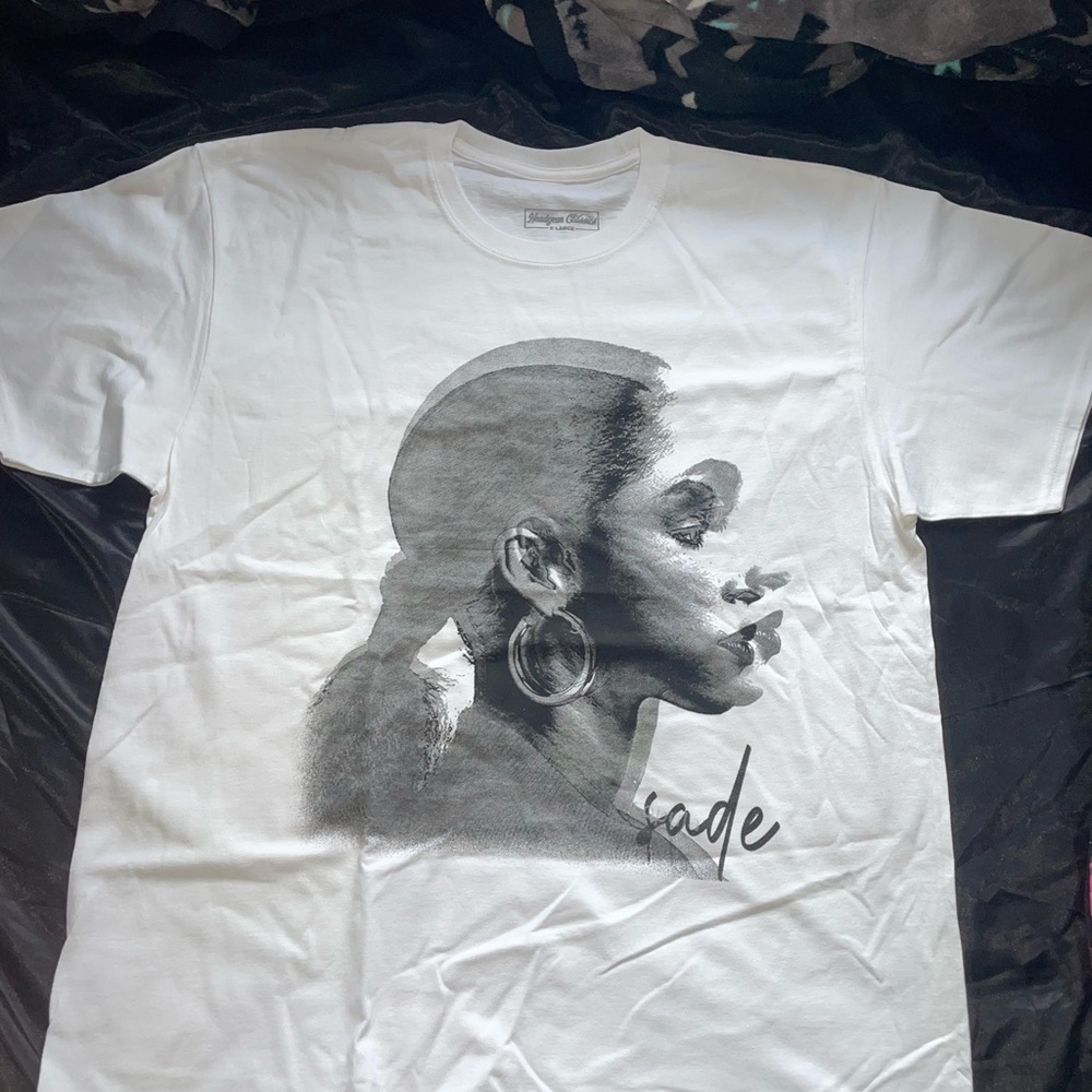 Unbranded White Short-Sleeve Graphic Portrait Tee for Men